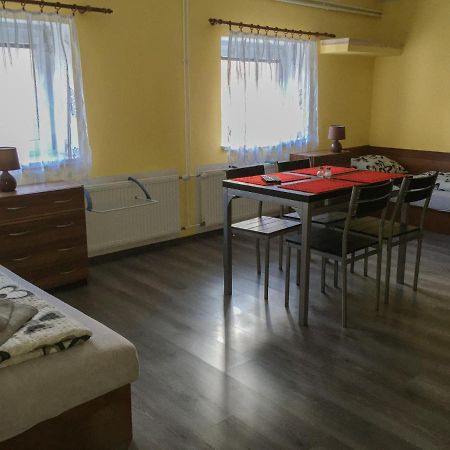 Appartement Ubytovani Fish-Com à Štětí Extérieur photo