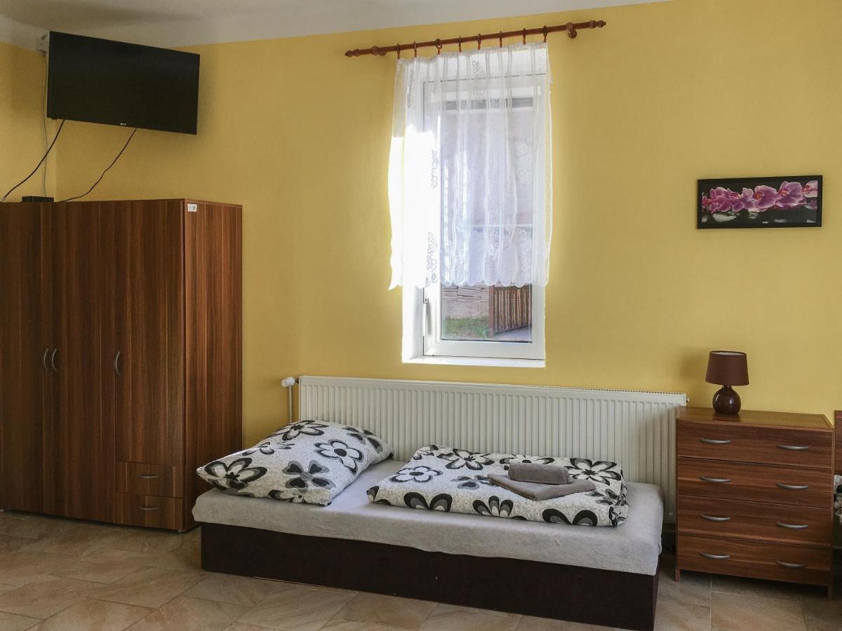Appartement Ubytovani Fish-Com à Štětí Extérieur photo