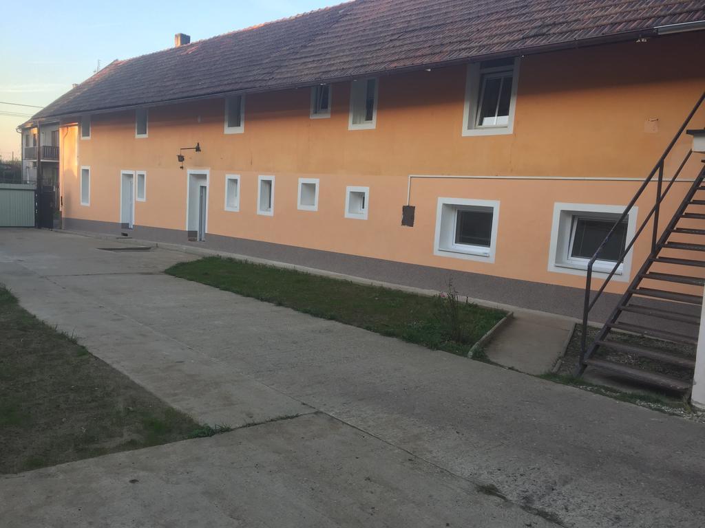 Appartement Ubytovani Fish-Com à Štětí Extérieur photo